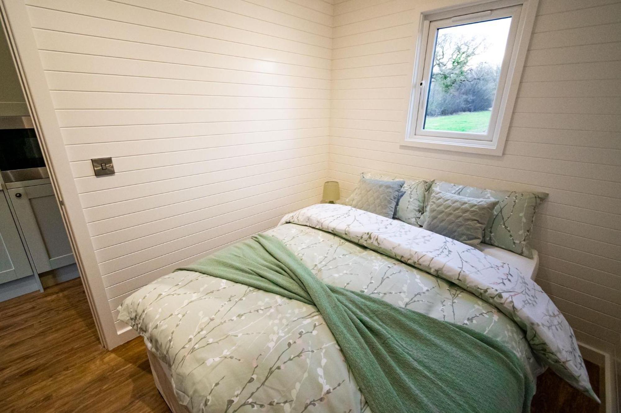 Beech Pod Cabin In Beautiful Surroundings Wrexham Ngoại thất bức ảnh